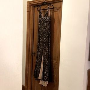 BCBGeneration - Size 6 - Lace Gown